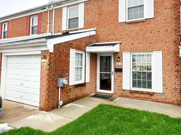 8413 Lyons Pl, Philadelphia, PA 19153