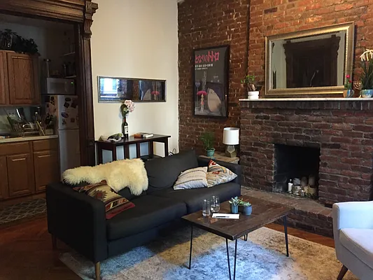 Rented by Harriet Brand, LREB | media 4