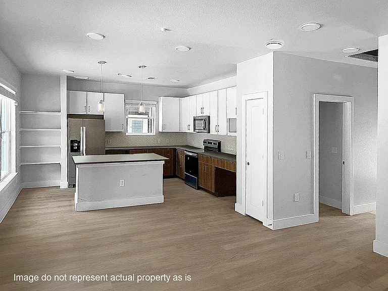 2400-461 Montgomery Park Blvd #2400 — Photo 5