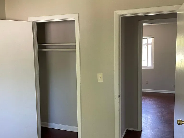1096 Jolly Ave — Photo 13