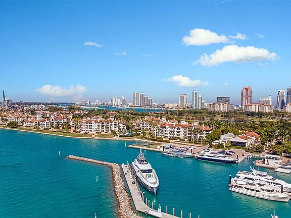 4th image of 2133 Fisher Island Dr #2133