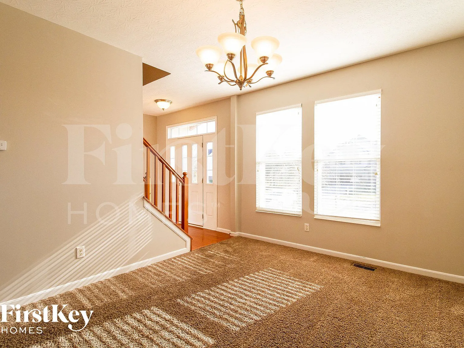 4 bed, 2.5 bath, 2468 sqft, $2,630 — Photo 4
