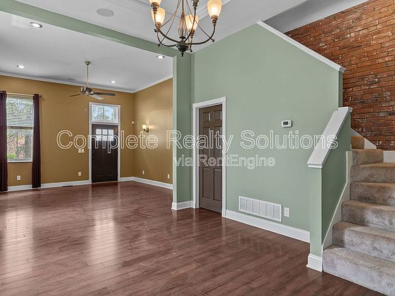 3rd image of 2720 S Jefferson Ave #2722