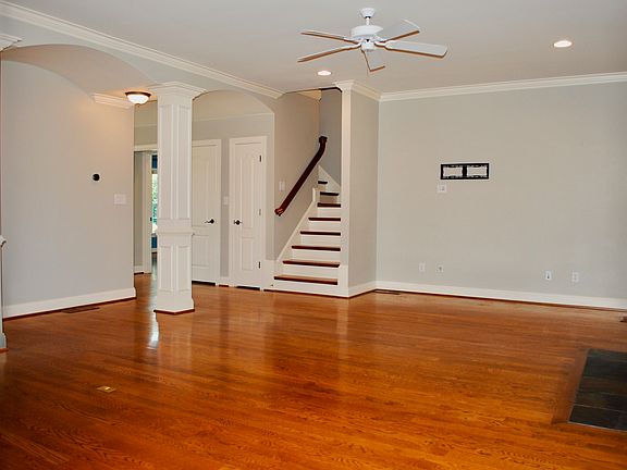 3rd image of 8405 Grove Creek Dr