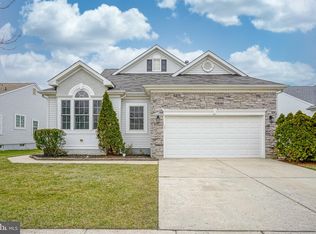 37 Ridgway Dr, Bordentown, NJ 08505