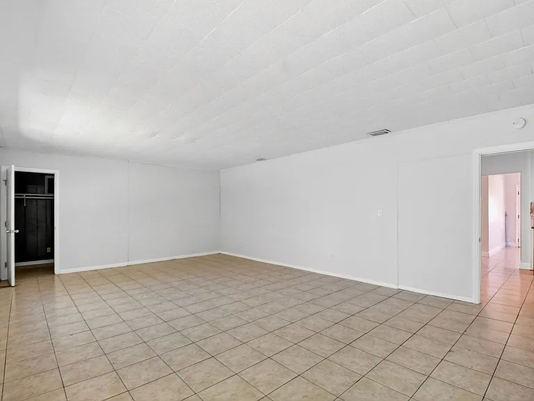 775 Snead Cir — Photo 8