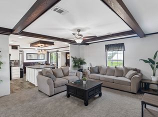 865 Pleasant Acres Dr, Seguin, TX 78155