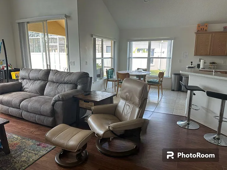 1654 Islebrook Dr — Photo 6