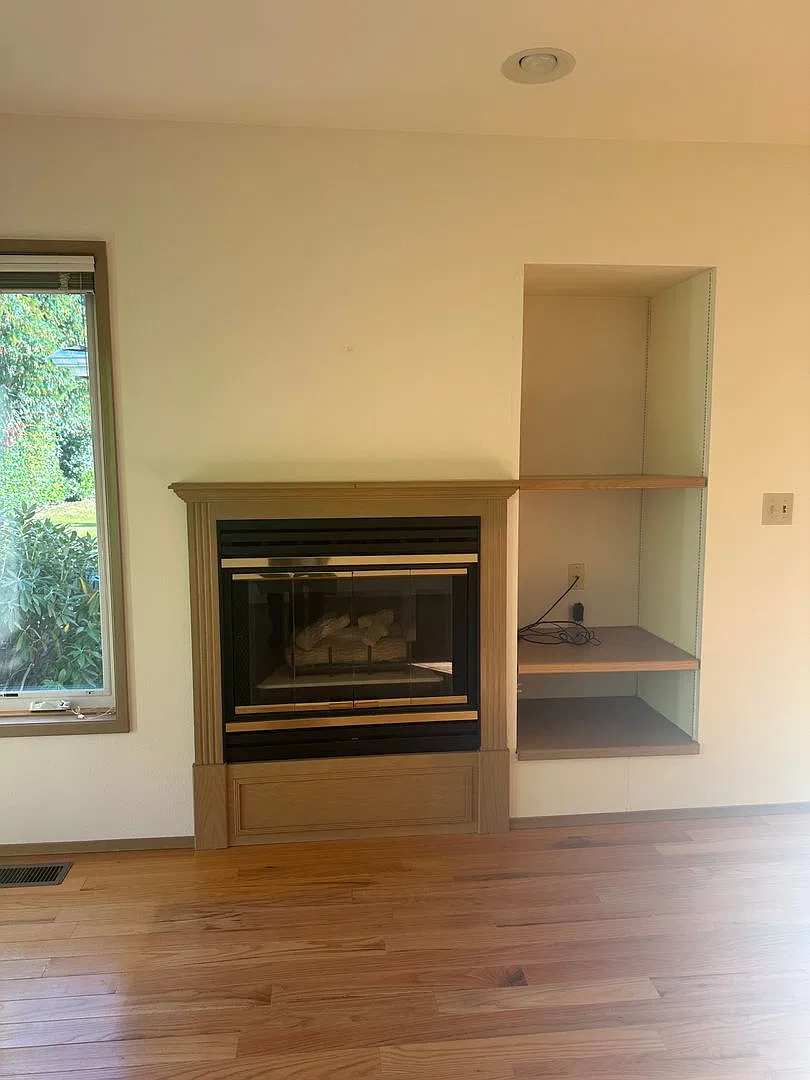 Available Now 55+ Community - 4005-B Village Dr — Photo 4