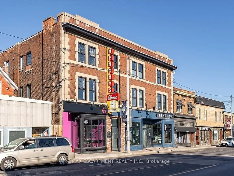 657 Barton St E #302 — Photo 2