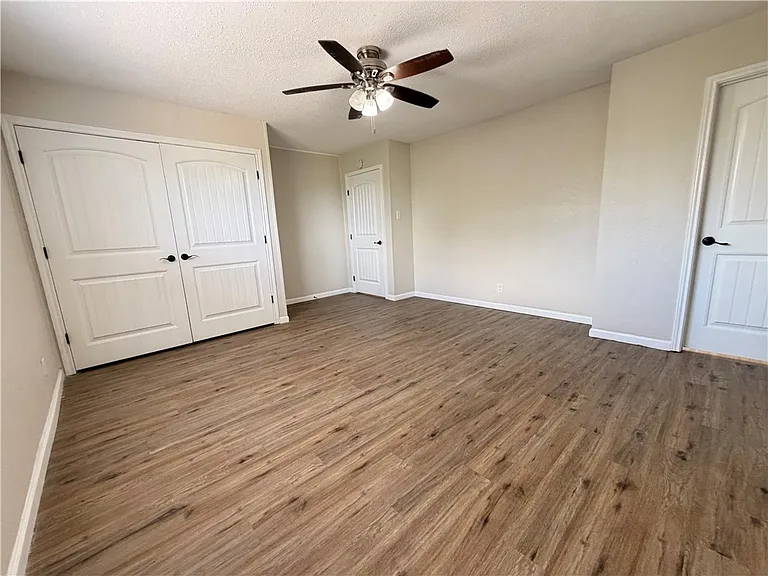 11150 Up River Rd — Photo 35