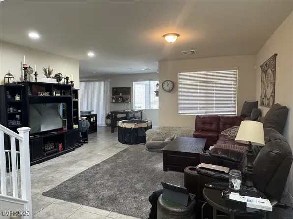 933 Kimbark Ave, Las Vegas, NV 89148