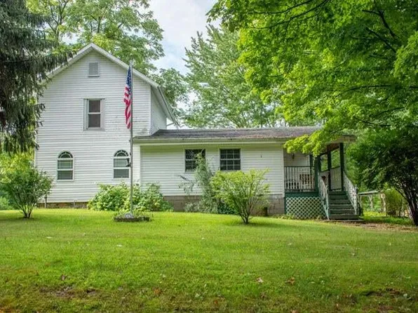 11703 Shavehead Lake St, Constantine, MI 49042