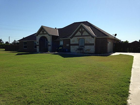 4th image of 1201 Wisteria Ln