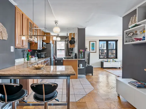 210 East Broadway image 1 of 7