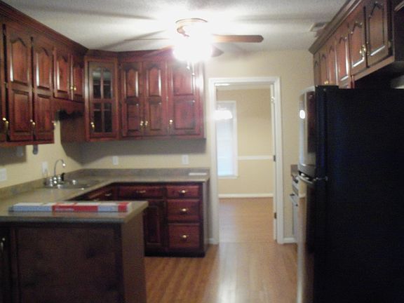 Kitchen (refrigerator stays)