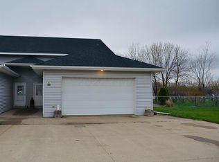 312 Lind Blvd, Harwood, ND 58042