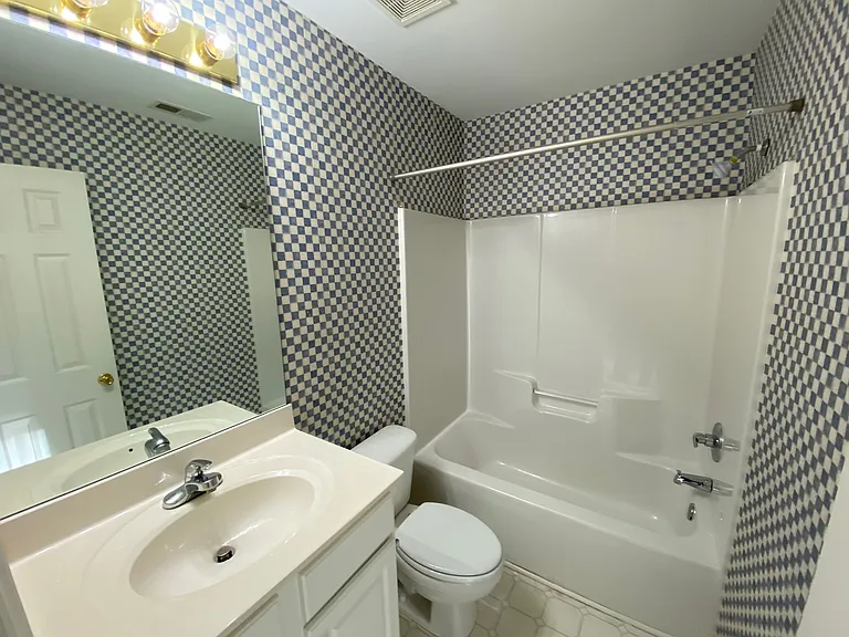 3763 Winborne Ln — Photo 15