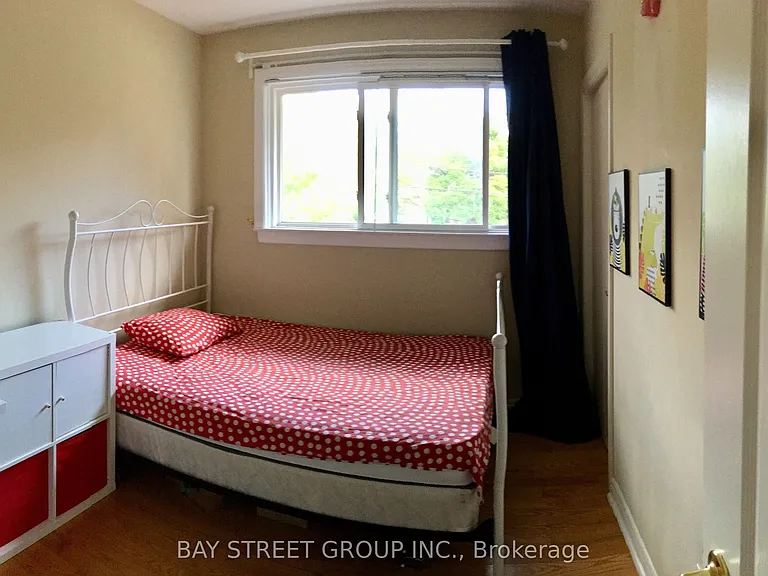 210 Shaughnessy Blvd — Photo 10
