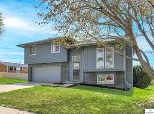 7915 Nebraska Ave, Omaha, NE 68134