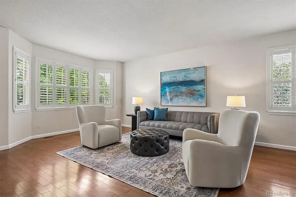 4 bed, 5005 sqft, $4,500 — Photo 4