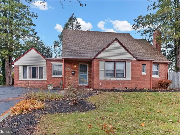 310 Lewis Rd, Broomall, PA 19008