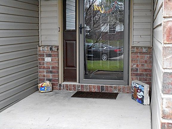 4th image of 1004 Amber Dr