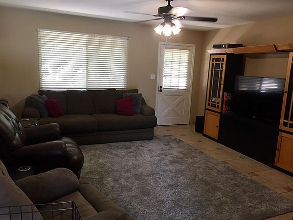 4th image of 1239 E Campus Dr