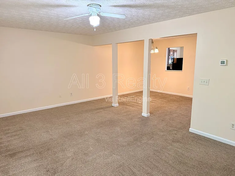 1863 Grove Way — Photo 5