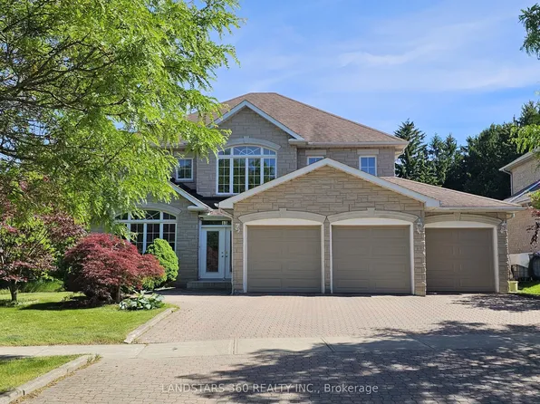 13 Edgecombe Ct, Markham, ON L3S 2W6