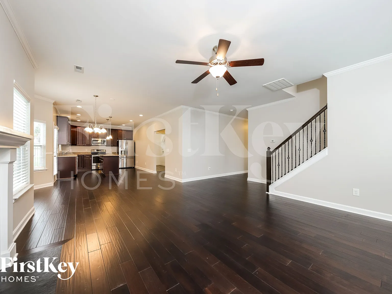 5 bed, 2.5 bath, 2359 sqft, $2,365 — Photo 3