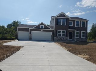 7333 Geraldine Cir, Swartz Creek, MI 48473