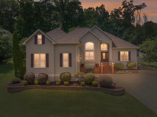 9443 Lazy Circles Dr, Ooltewah, TN 37363