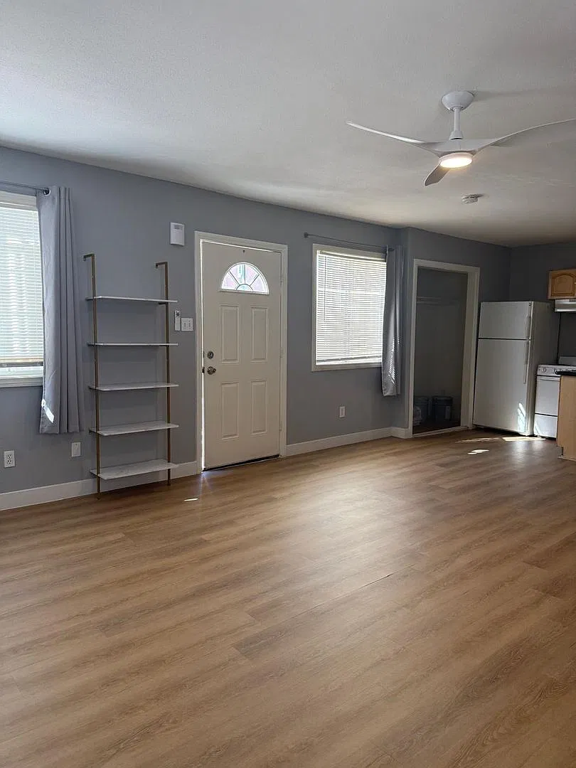 331 S 9th St — Photo 2