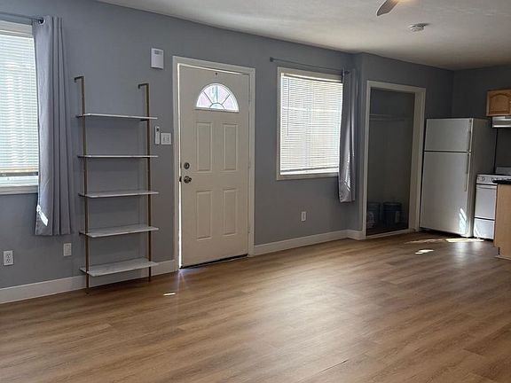 2nd image of 331 S 9th St APT 2