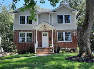 138 N Hillside Ave, Chatham, NJ