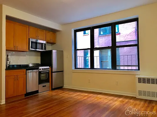 Rented by City Connections Realty | media 16