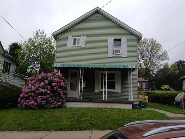 137 Cherry St, Punxsutawney, PA 15767
