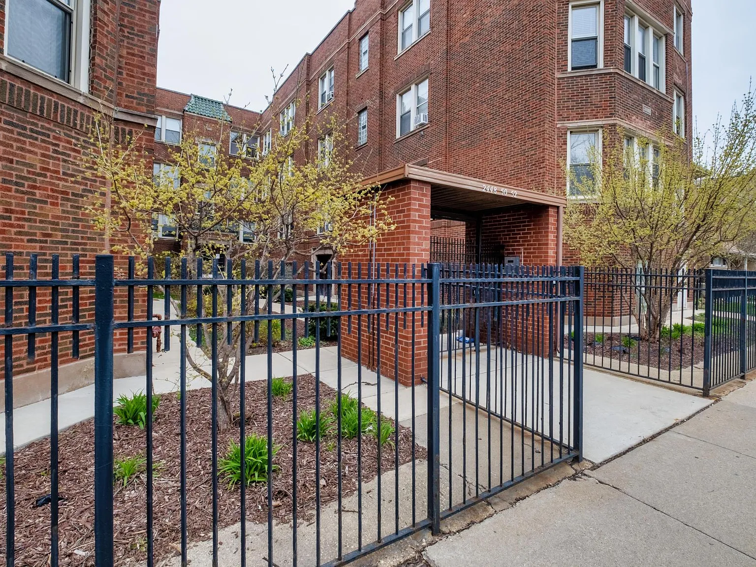 2 bed, $2,350 — Photo 3