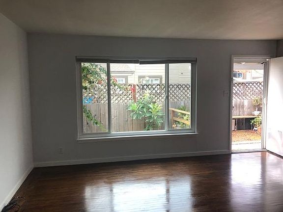 2nd image of 918 Howard Ave