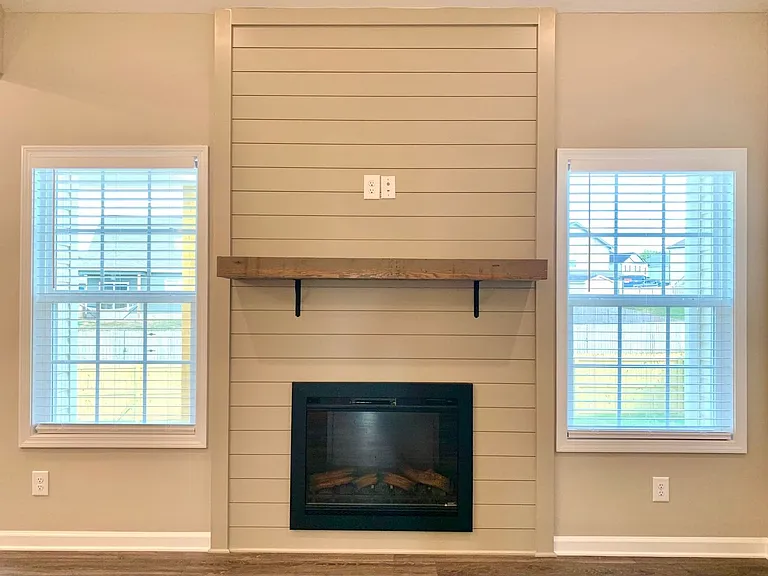 421 Ayden Ln — Photo 8
