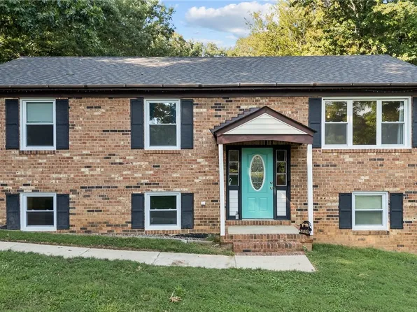 9130 Burnett Dr, Chesterfield, VA 23832
