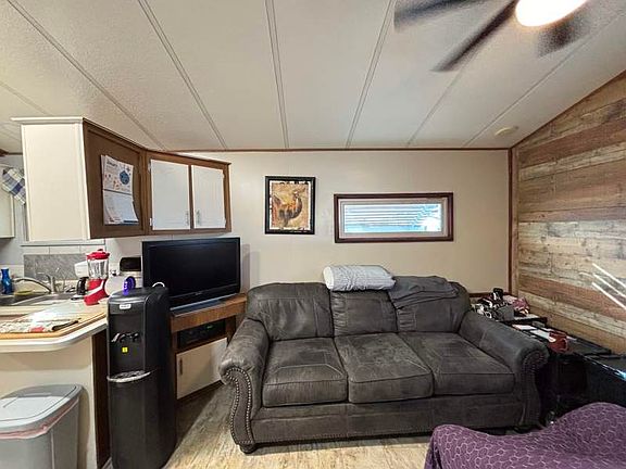 5th image of 702 S Meridian Rd #990