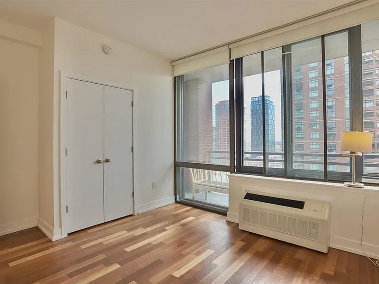 389 Washington St #20A — Photo 10