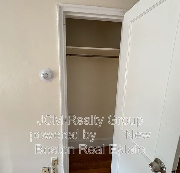 11 Victory Rd — Photo 9