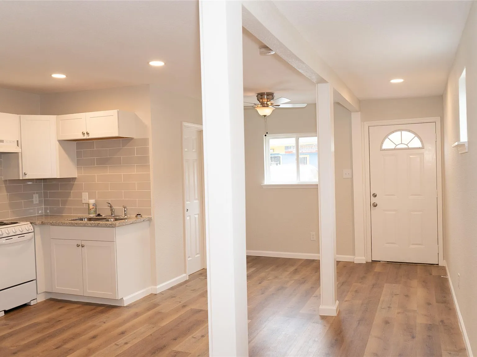 Studio, 1.0 bath, 480 sqft, $950 — Photo 1