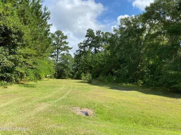 68 Chestnut Lane, Grantsboro, NC 28529
