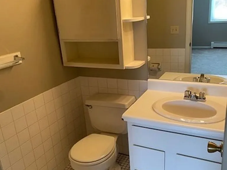 LaCrosse Apartments — Photo 10