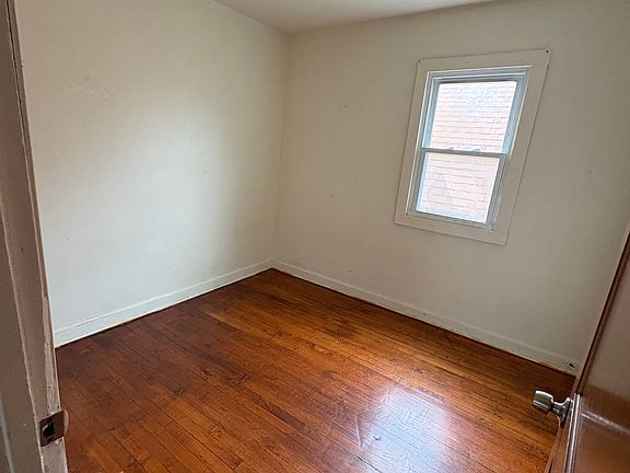 3rd image of 2485 S 5th Pl