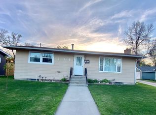 318 S 1st Ave W, Malta, MT 59538